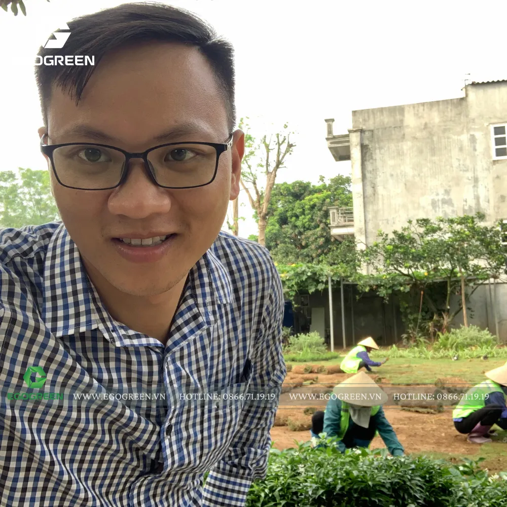 Anh Luân thường có những buổi trưa đơn giản với đội ngũ của mình.